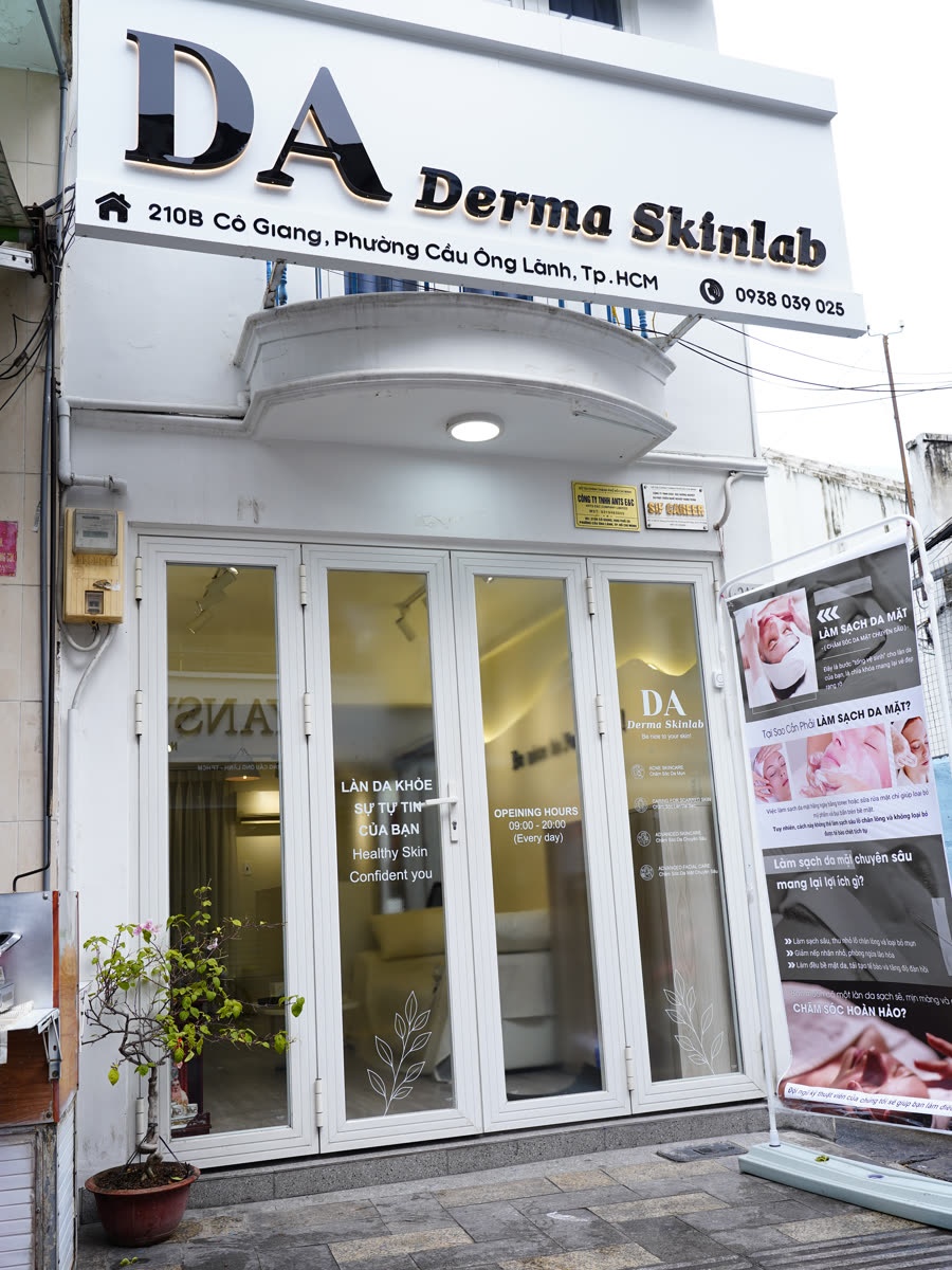 Mặt tiền DA Derma Skinlab tại 210B Cô Giang