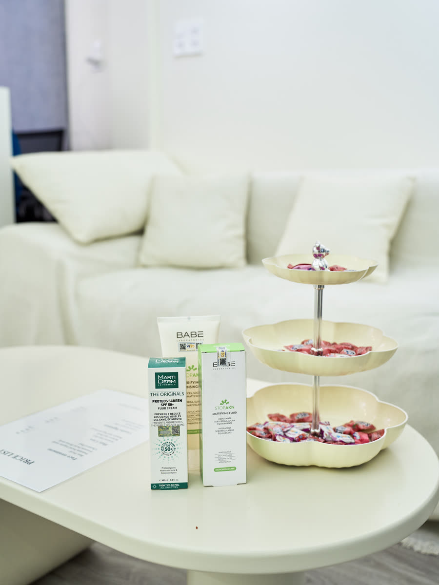 Quầy lễ tân DA Derma Skinlab