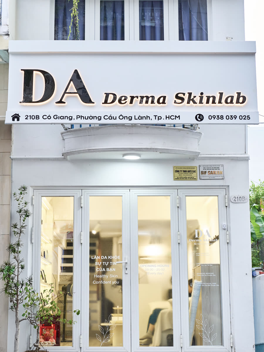 Mặt tiền DA Derma Skinlab tại 210B Cô Giang, Quận 1